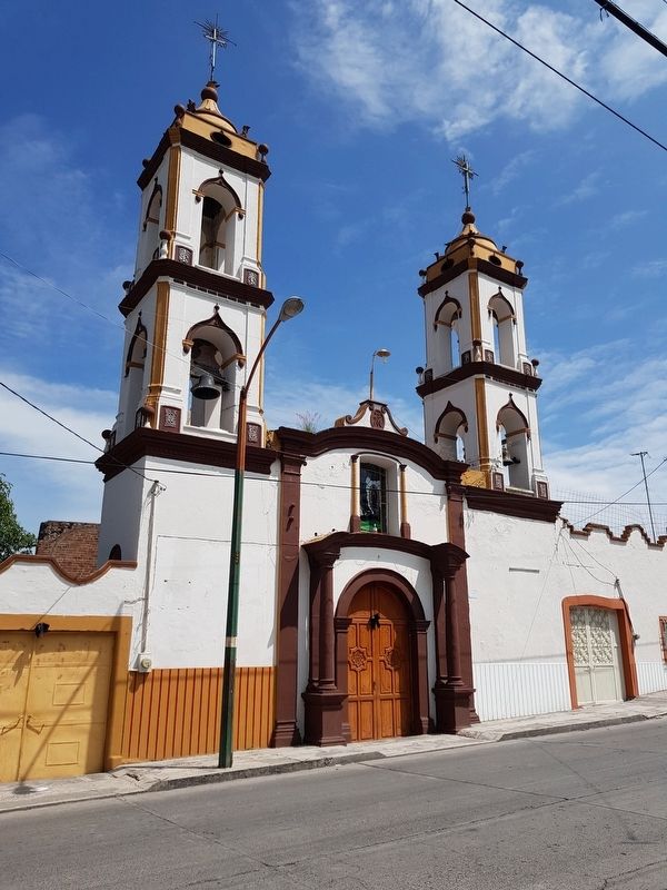 The nearby Rectoría de Nuestra Señora de Guadalupe image. Click for full size.