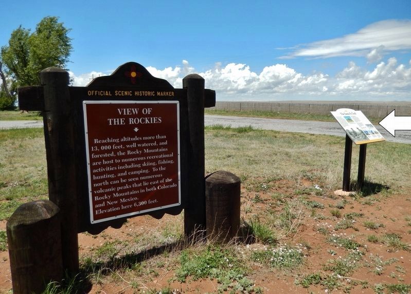 The Santa Fe Trail Marker (<i>on right</i>). Click for full size. The Santa Fe Trail Marker (<i>on right</i>) image. Click for full size.