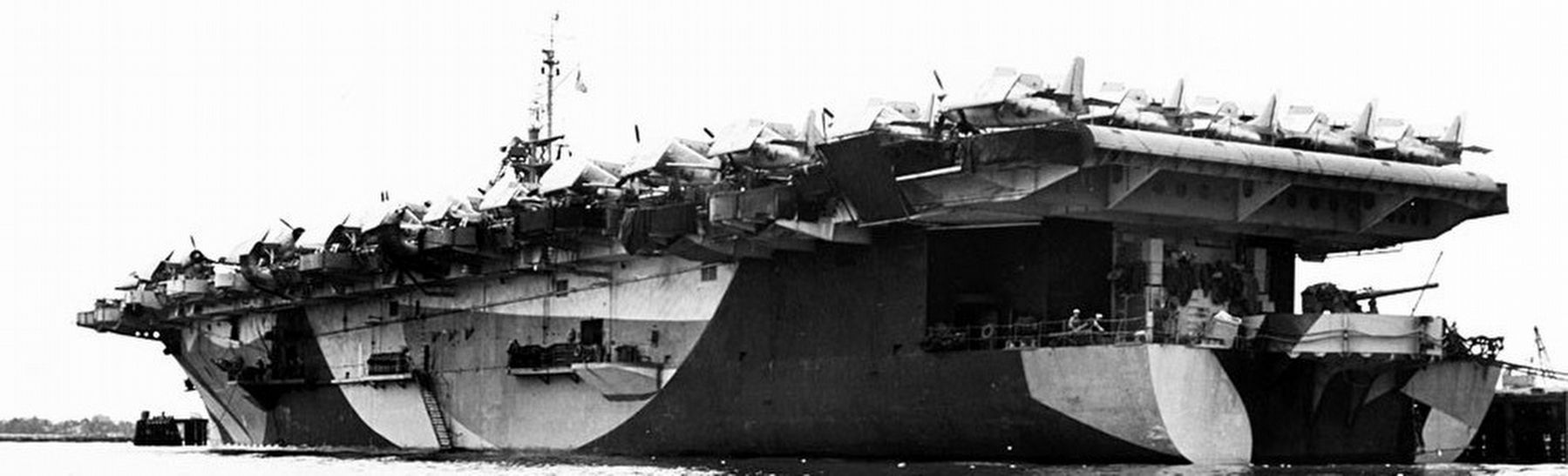USS Gambier Bay (CVE 73) image. Click for full size.
