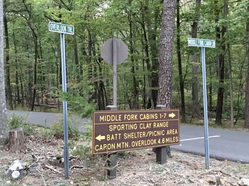 From this point, the distance to the overlook is 4.6 miles. Click for full size. From this point, the distance to the overlook is 4.6 miles image. Click for full size.