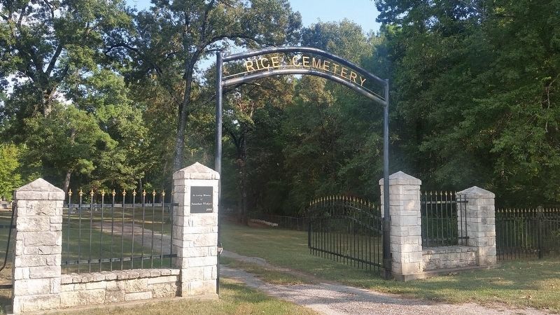 Rice Cemetery Gate image. Click for full size.