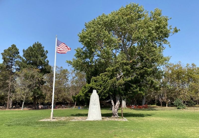 U.S. Maritime Officers Memorial - wide view image. Click for full size.