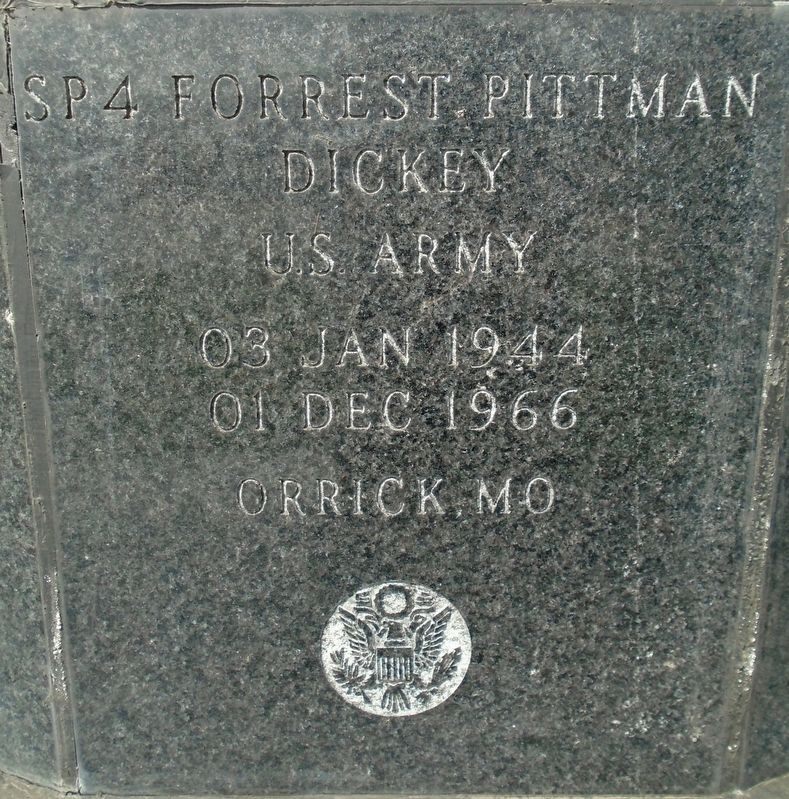 Vietnam War SP4 Dickey Memorial image. Click for full size.
