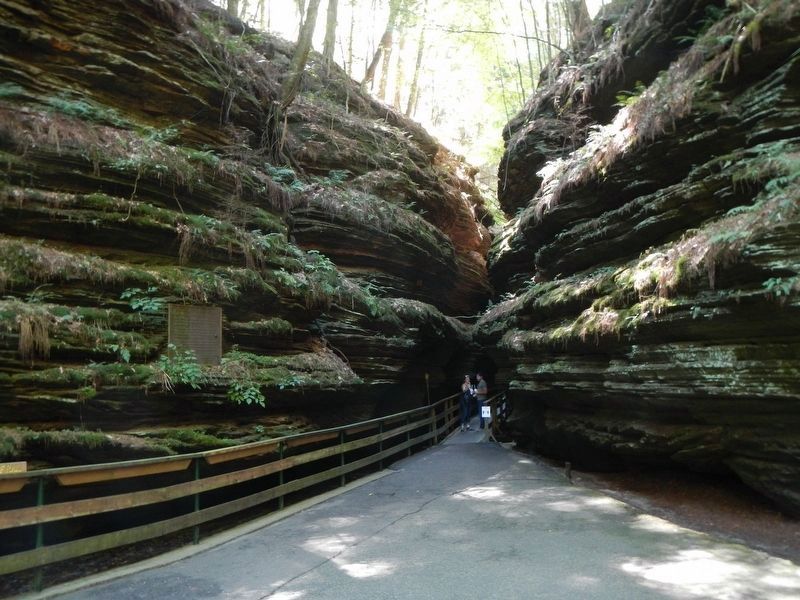 Wisconsin Dells, Witch's Gulch image. Click for full size.