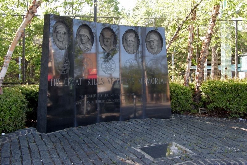 The Great Kills Veterans Memorial image. Click for full size.