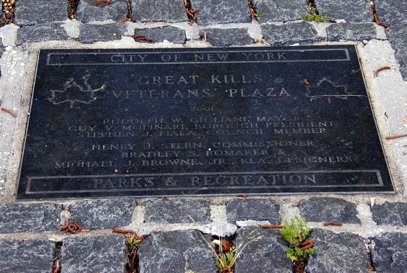 NYCP&R marker at the Great Kills Veterans Memorial image. Click for full size.
