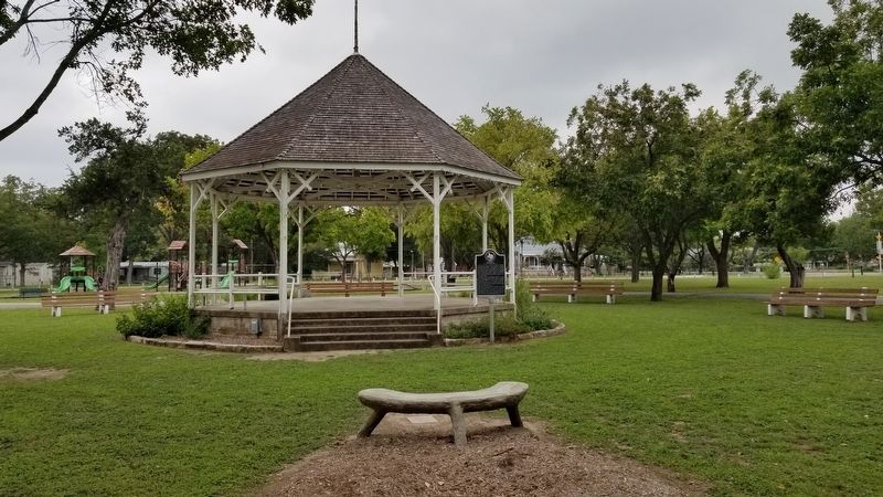 Gazebo and Freidenker Marker. Click for full size. Gazebo and Freidenker Marker image. Click for full size.
