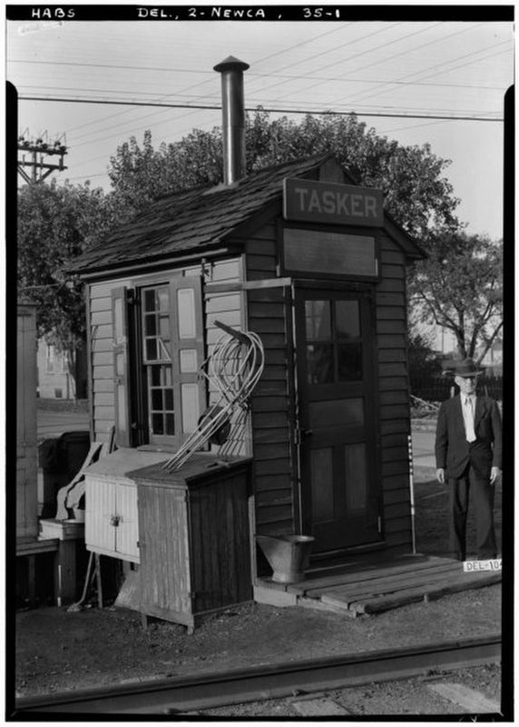 New Castle-Frenchtown Railroad Ticket Office, Washington Avenue Crossing image. Click for full size.