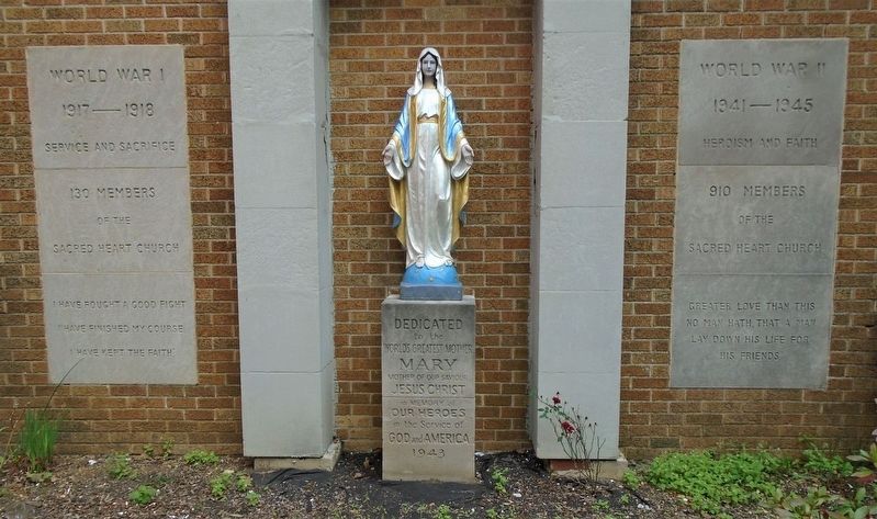 Sacred Heart Church World Wars Memorial image. Click for full size.