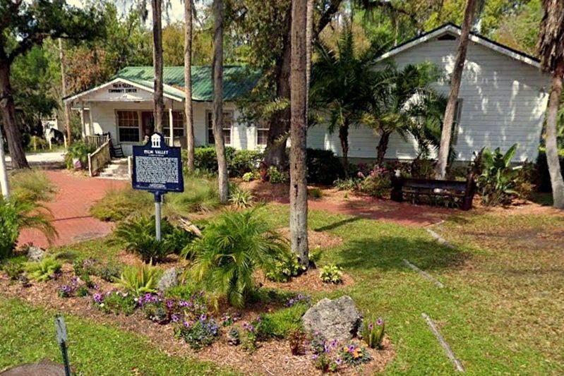 Palm Valley Marker in front of community center image. Click for full size.