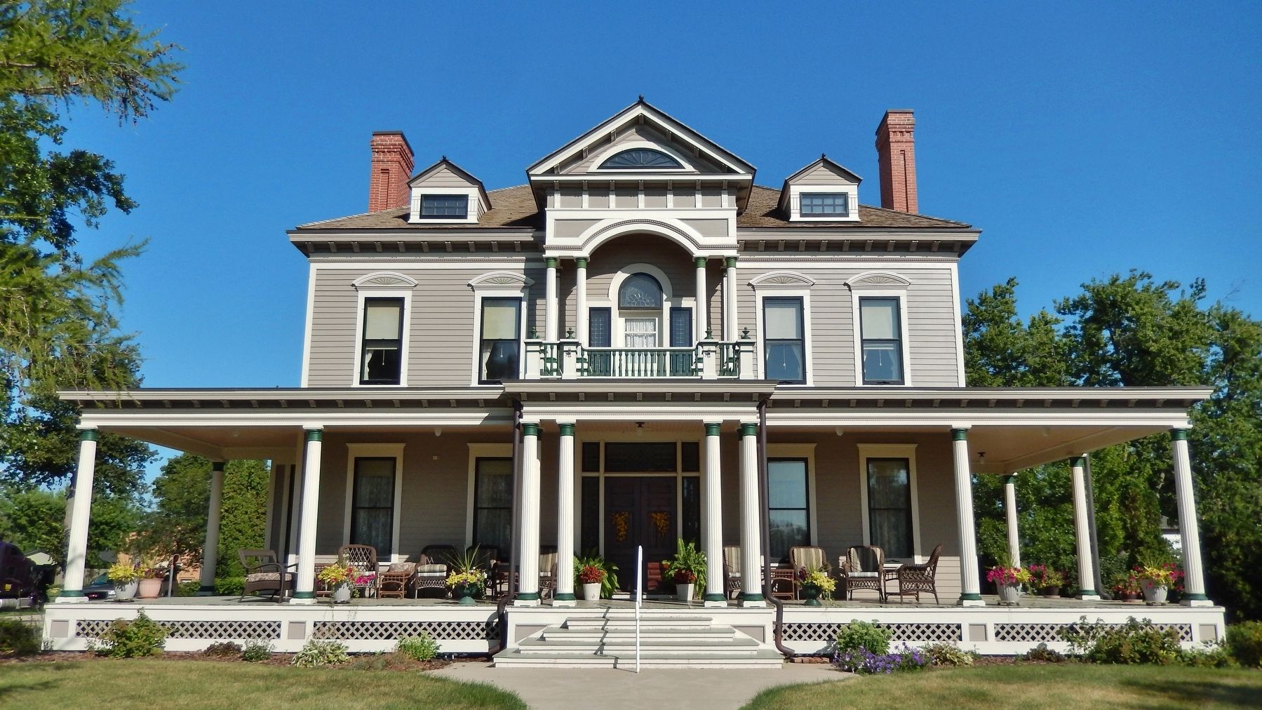 Dayton House (<i>front/south elevation</i>) image. Click for full size.