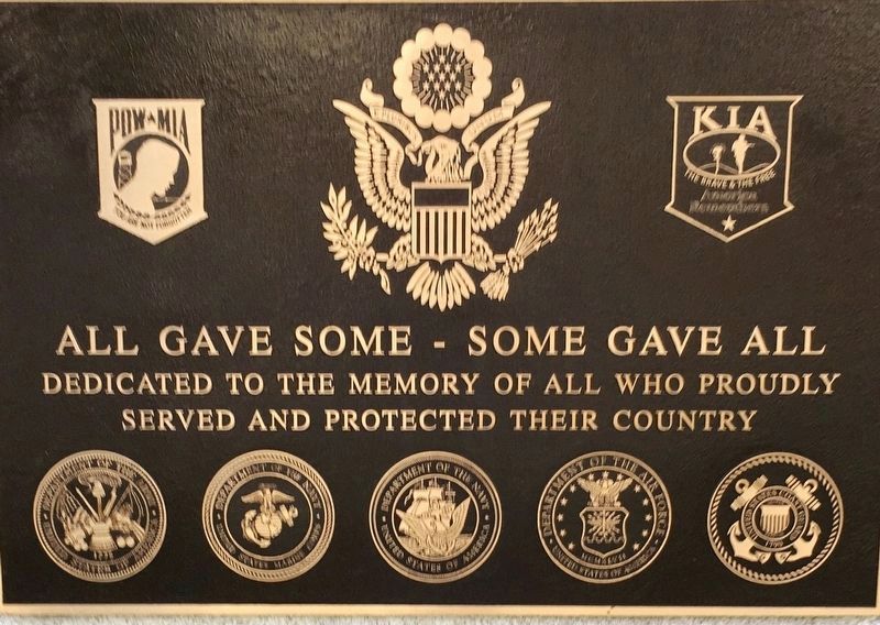 Mansfield Veterans Memorial image. Click for full size.