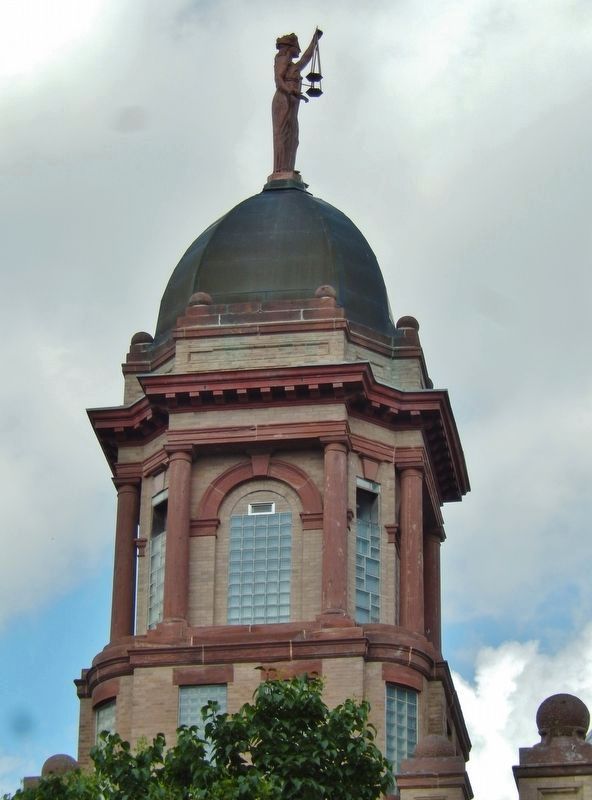 Cottonwood County Courthouse Dome. Click for full size. Cottonwood County Courthouse Dome image. Click for full size.