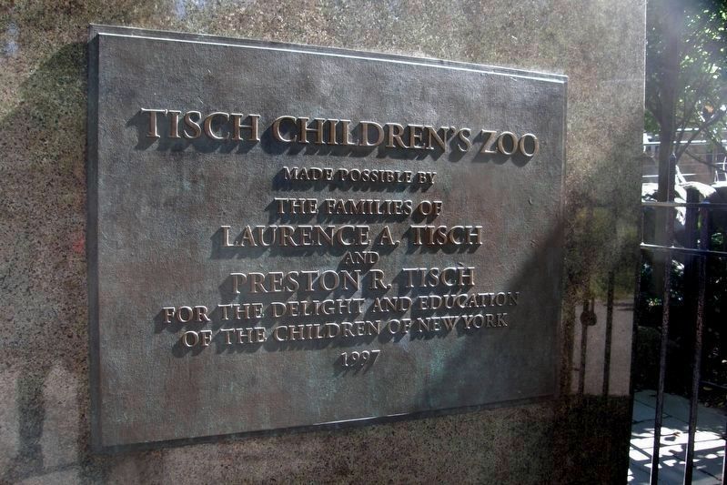 Lehman Gates, center plaque image. Click for full size.