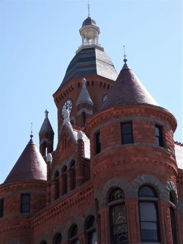 Old Red Courthouse image. Click for full size.