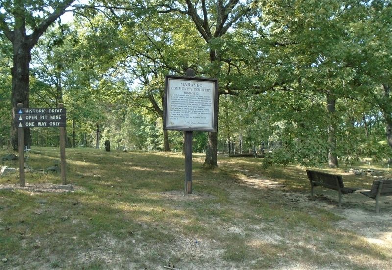 Maramec Community Cemetery and Marker image. Click for full size.