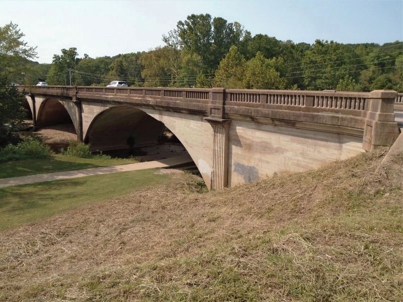 Old Route 66 Bridge over Roubidoux Creek image. Click for full size.