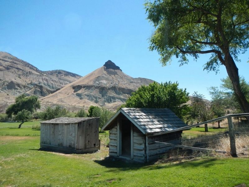 Sheep Rock image. Click for full size.