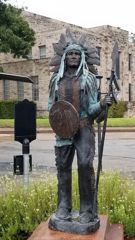 A Comanche statue image. Click for full size.