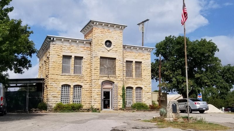 San Saba County Jail and Marker image. Click for full size.