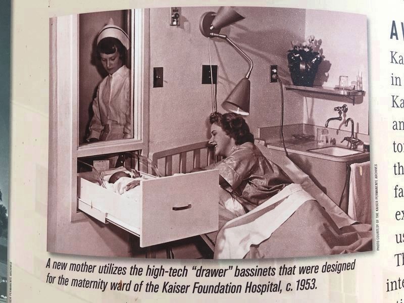 High-tech “drawer” bassinet image. Click for full size.