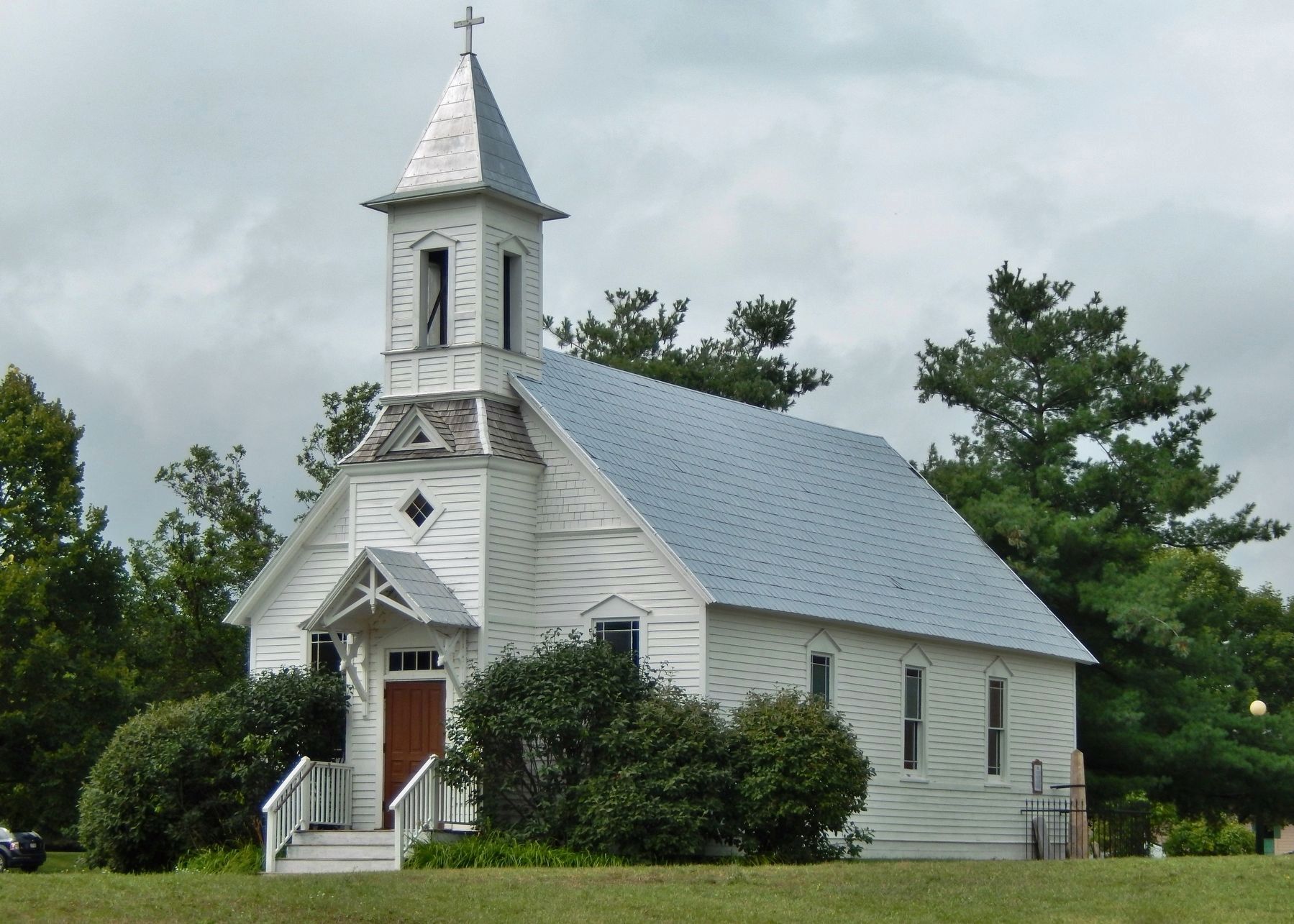 Heritage Church (<i>northeast elevation</i>) image. Click for full size.