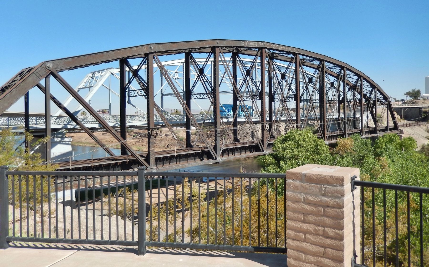 Railroad Bridge & Colorado River image. Click for full size.