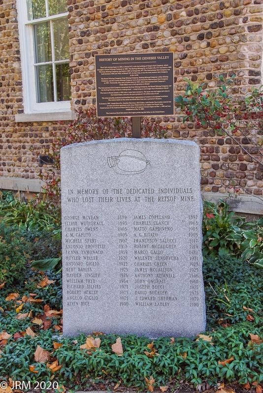 Marker and Miners Memorial image. Click for full size.