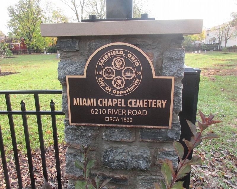 Plaque at the entrance of the cemetery image. Click for full size.