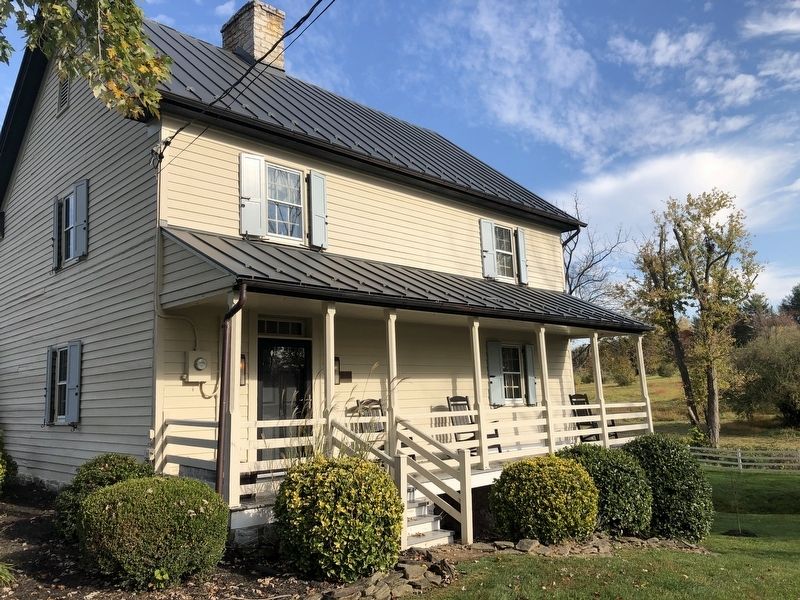 The Snapp House image. Click for full size.