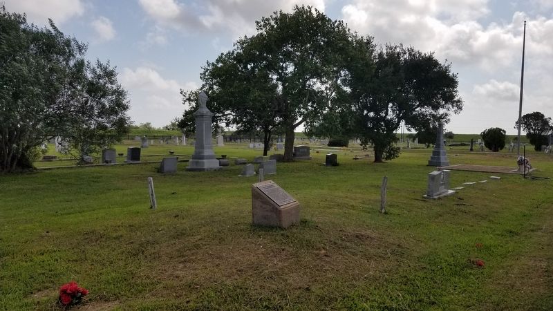 Graves of Unknown Matagorda Settlers and Marker image. Click for full size.