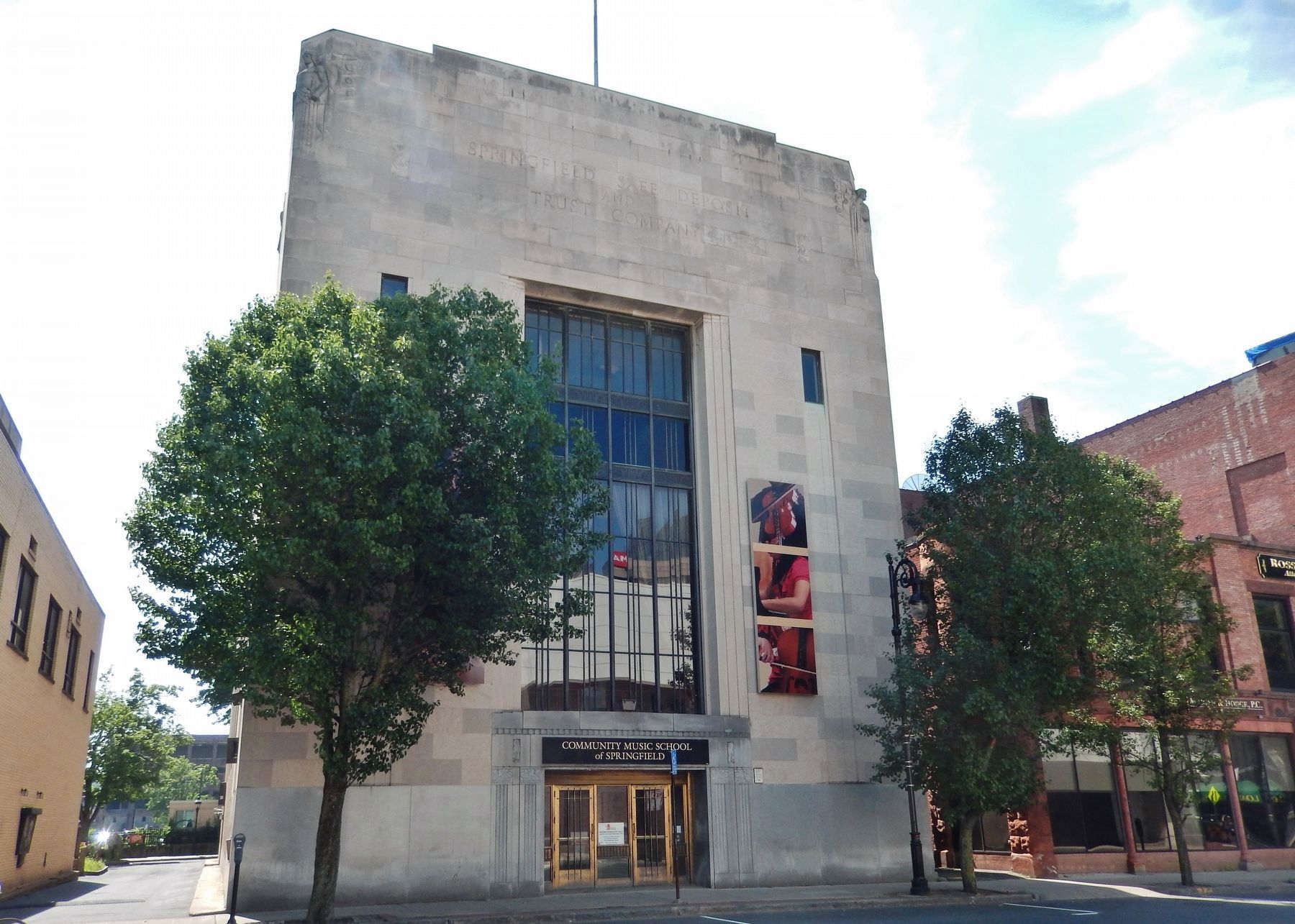 Springfield Safe Deposit and Trust Company Building (<i>northwest elevation</i>) image. Click for full size.