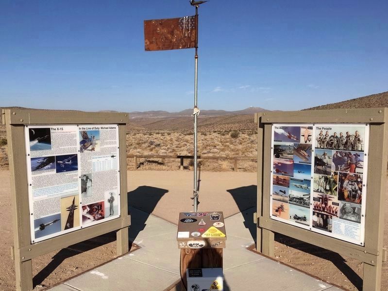 Interpretive Signs image. Click for full size.