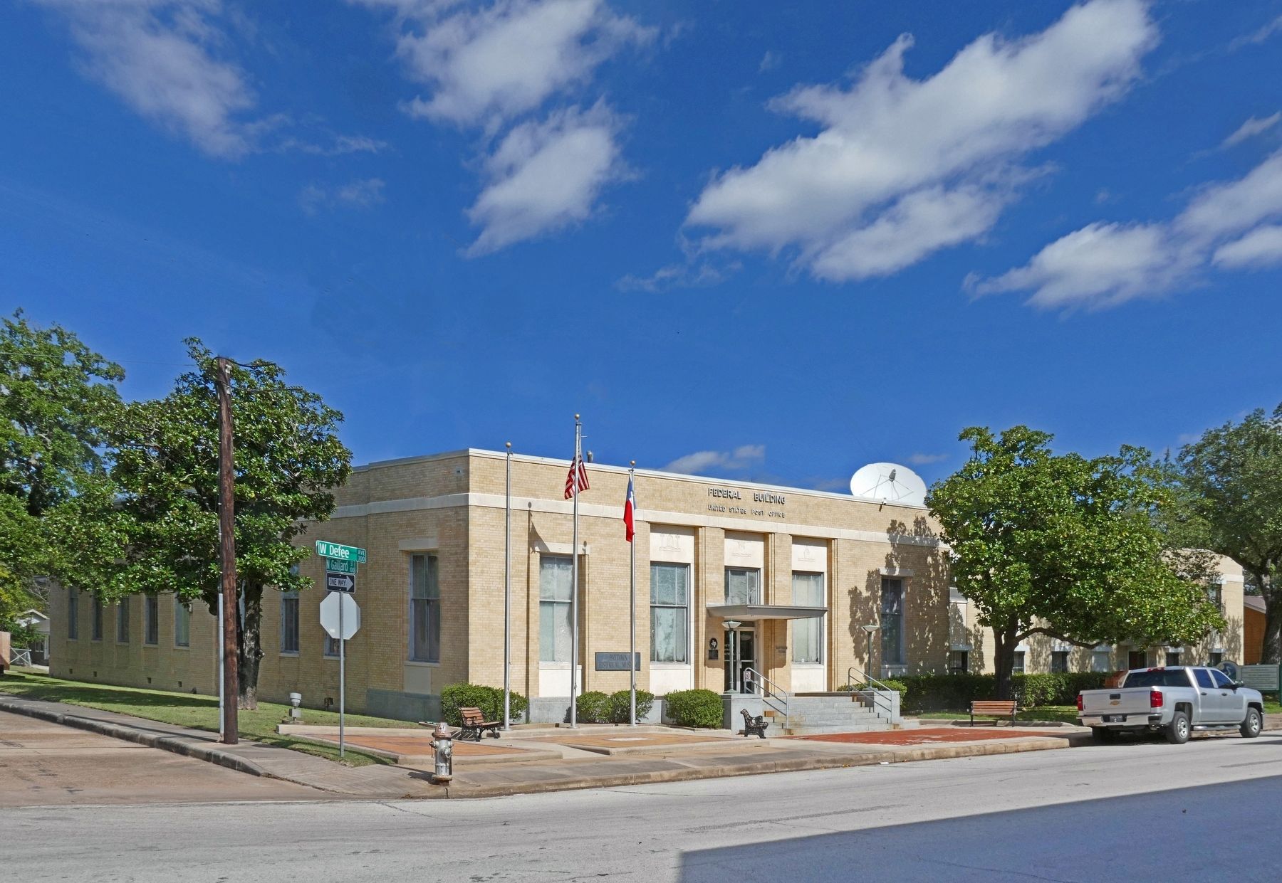 Baytown Post Office image. Click for full size.