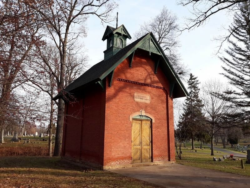 At the Oakwood cemetery.. Click for full size. At the Oakwood cemetery. image. Click for full size.