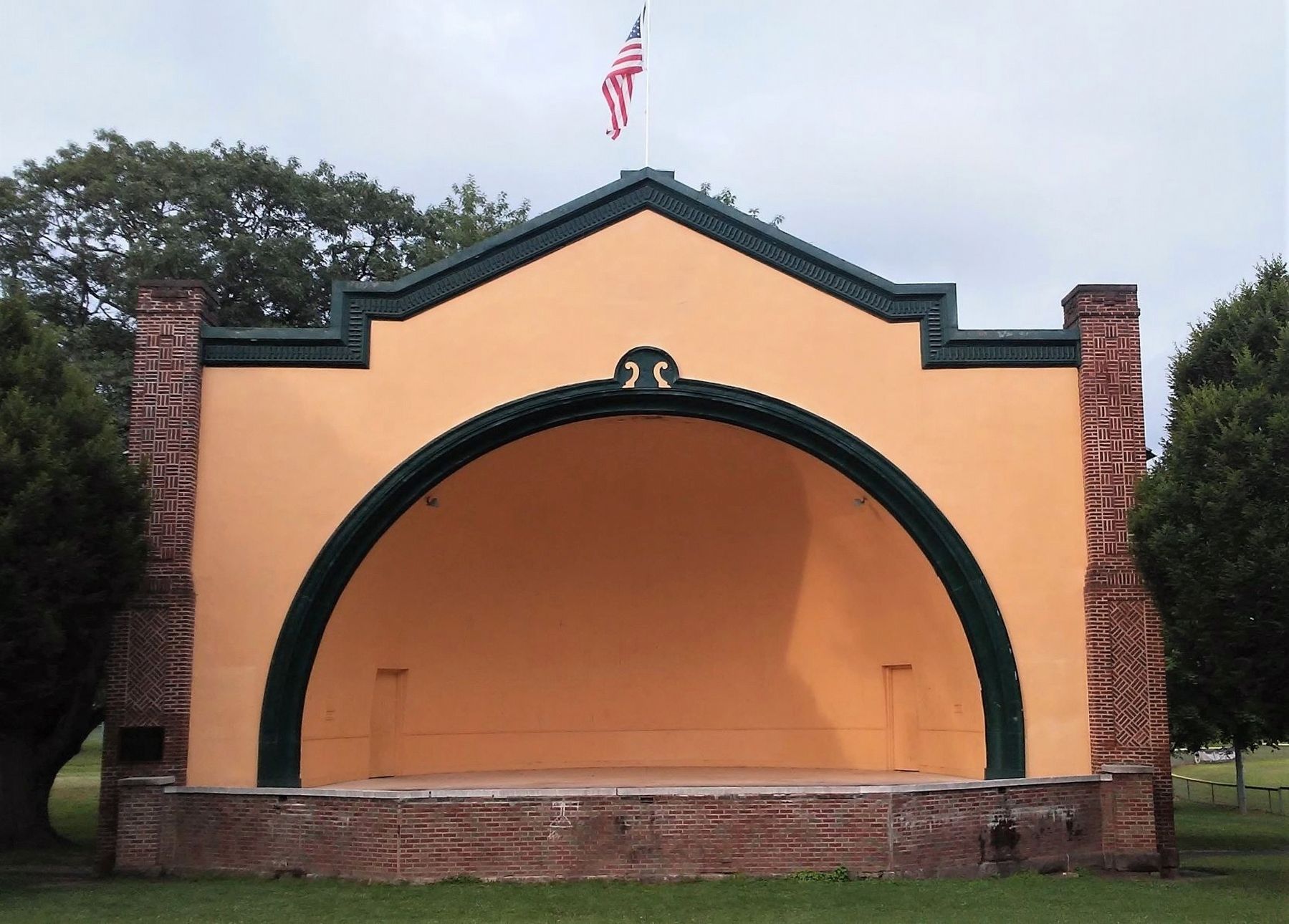 Kenneth L. Cooper Band Shell image. Click for full size.