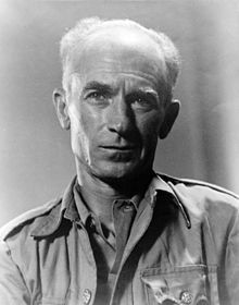 Ernie Pyle image. Click for full size.