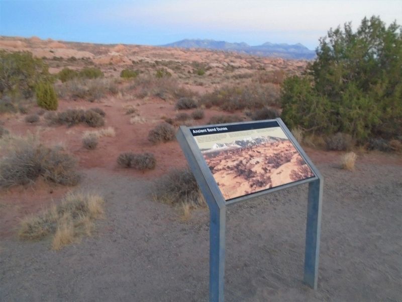 Ancient Sand Dunes and Marker image. Click for full size.