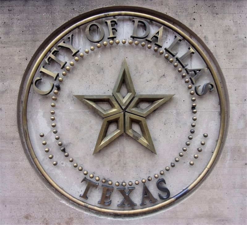 Dallas City Hall sign image. Click for full size.