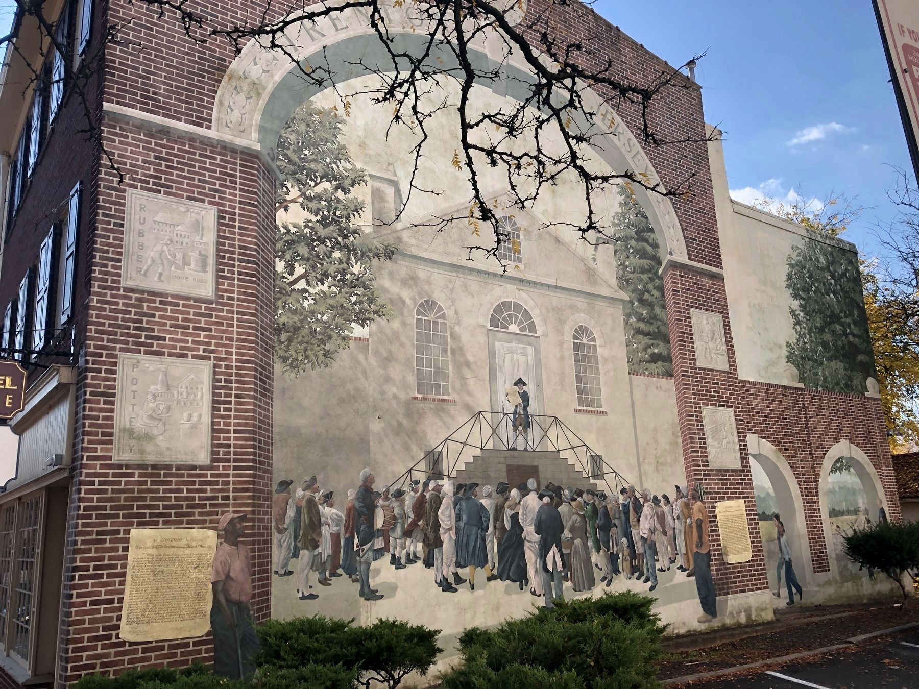 Nearby mural depicting the reading of the Declaration of Independence image. Click for full size.