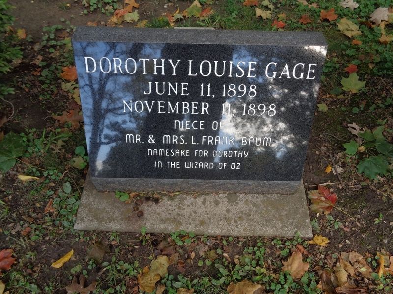 Dorothy Louise Gage grave marker image. Click for full size.