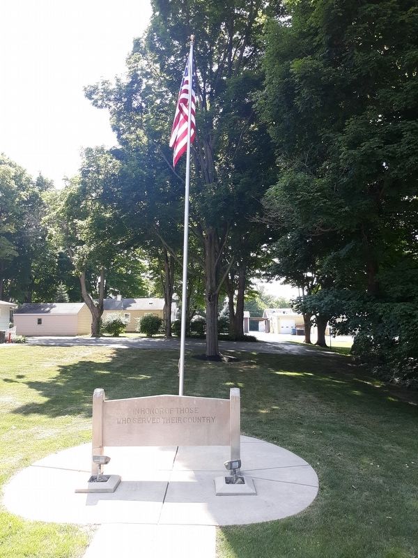 Horton Veterans Memorial image. Click for full size.