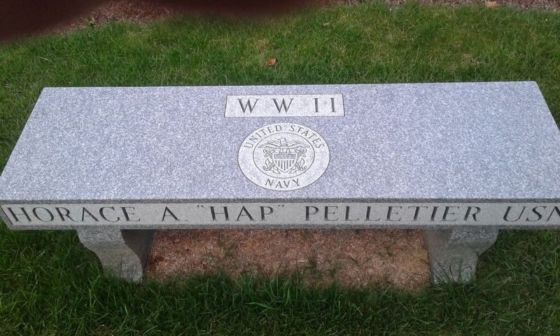 Veterans' Memorial Green Bench image. Click for full size.