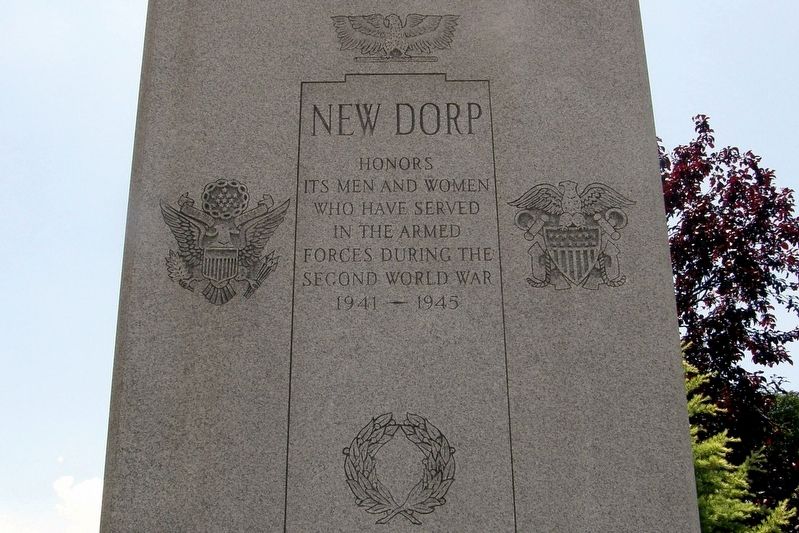 New Dorp WWII Memorial image. Click for full size.