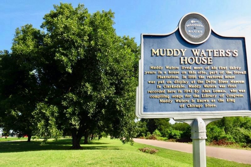 Former location of Muddy Waters's Home. image. Click for full size.