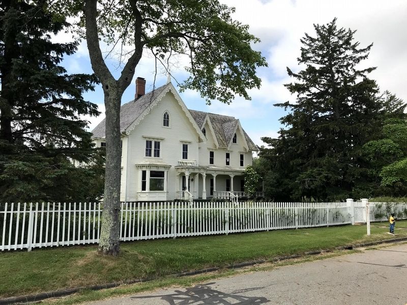 Seven Gables image. Click for full size.