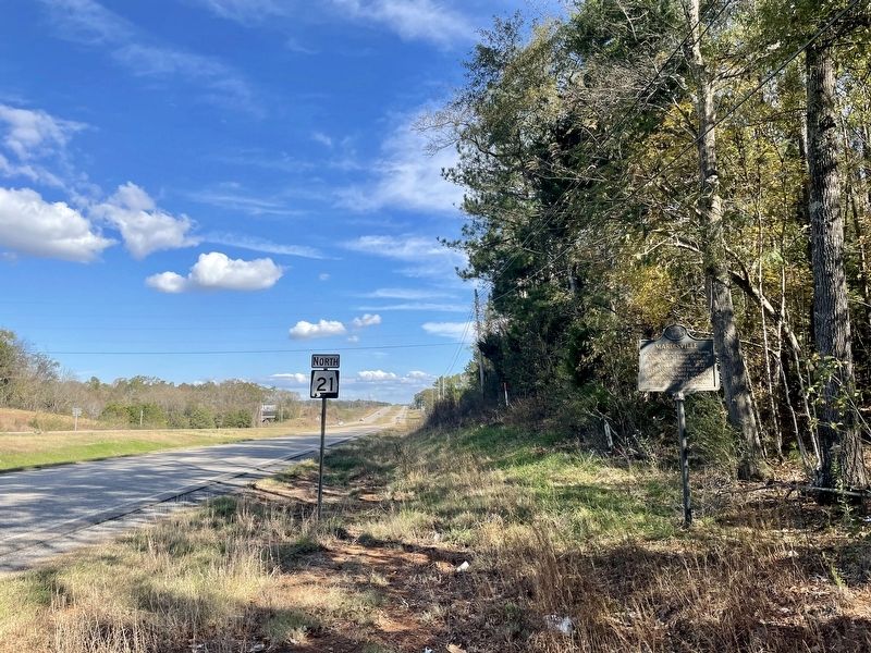 The view north from marker on AL-21.. Click for full size. The view north from marker on AL-21. image. Click for full size.