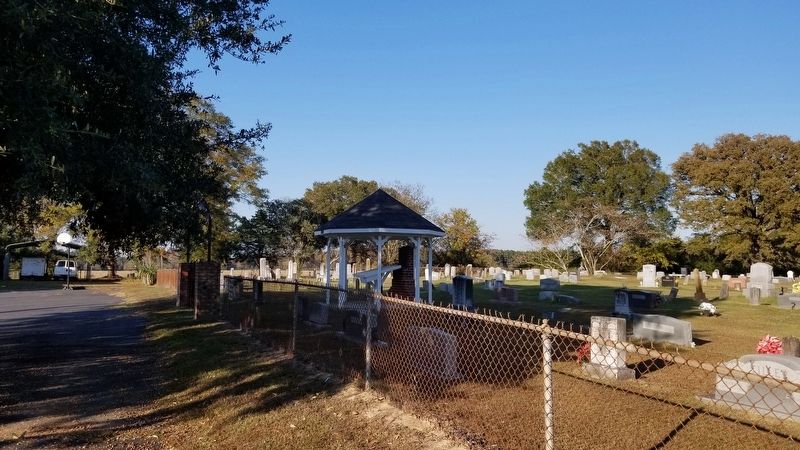 Mt. Zion Cemetery and Marker image. Click for full size.