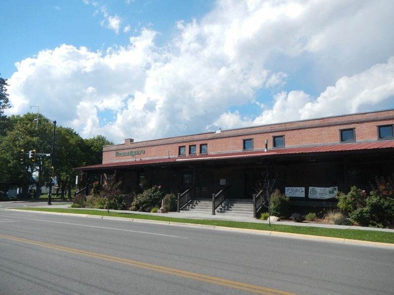 Flathead Wholesale Grocery image. Click for full size.