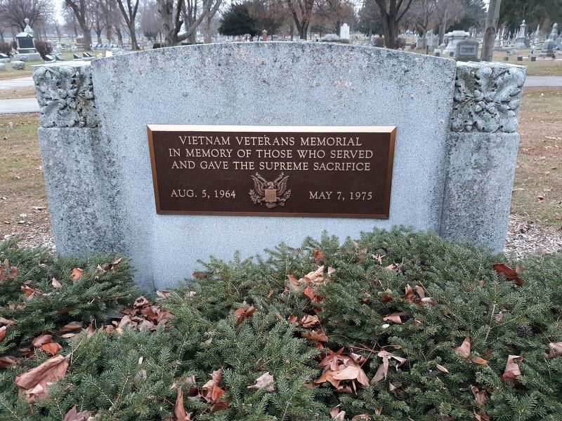 Vietnam Veterans Memorial. Click for full size. Vietnam Veterans Memorial image. Click for full size.